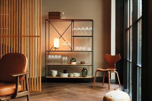 Ngắm nhìn mẫu ghế ván ép uốn cong phủ gỗ veneer Oak đẹp tinh tế đến từng góc cạnh