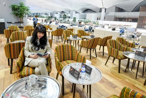 Ghế phòng chờ đẹp sang trọng với phôi gỗ uốn cong ván ép bọc