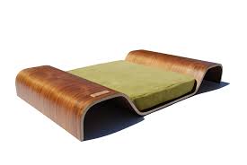 Ứng dụng ván ép gỗ lạng làm giường ngủ gỗ công nghiệp